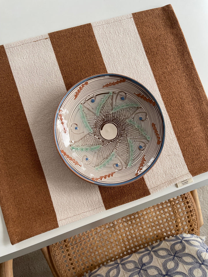 Dækkeserviet - Brun Stribet