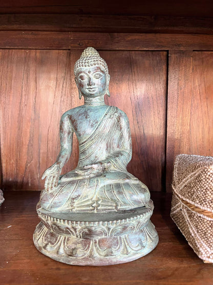 Figur - Sitting Buddha (26 cm)