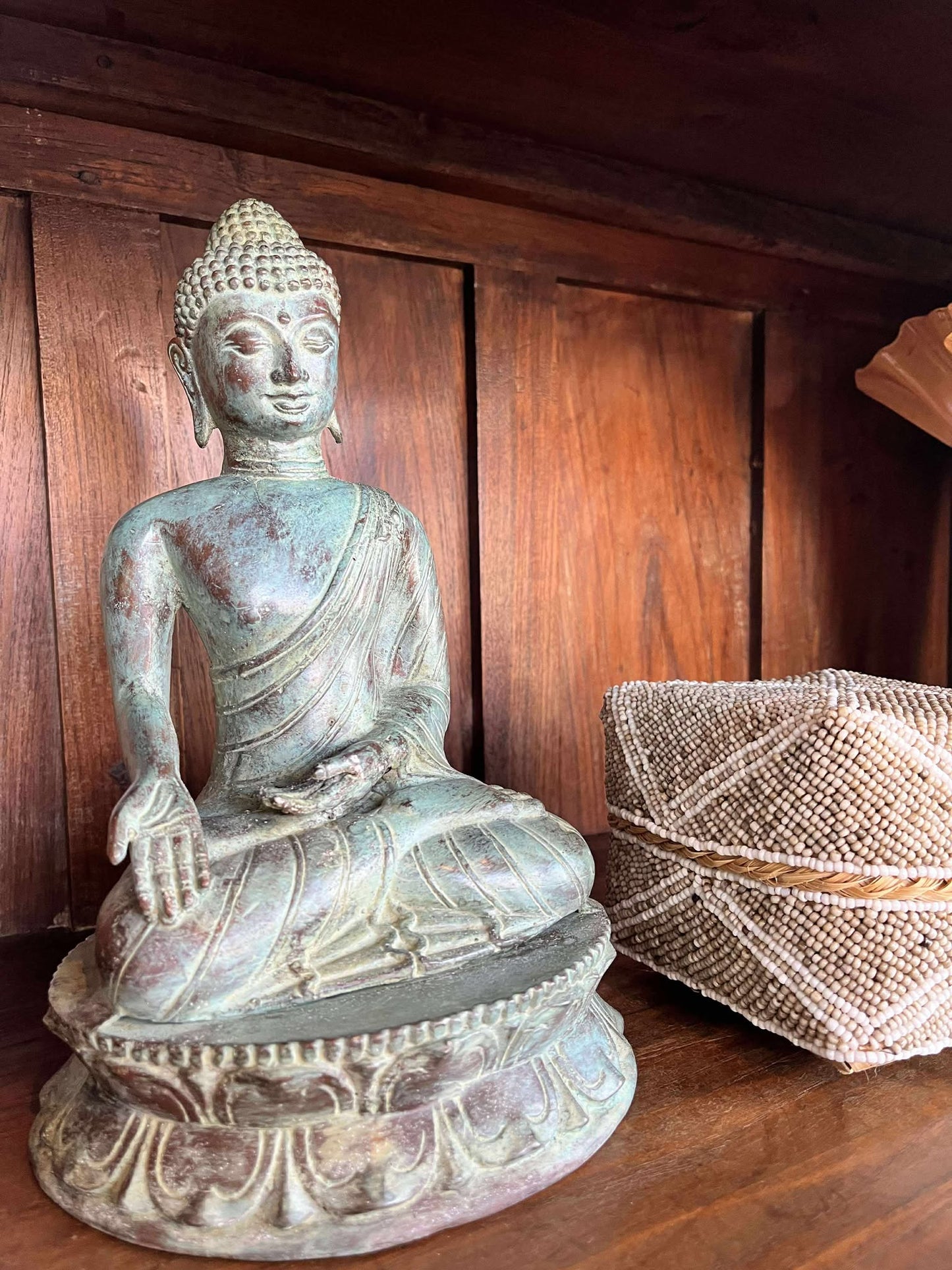 Figur - Sitting Buddha (26 cm)