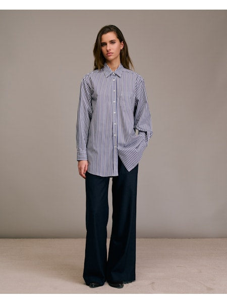 Skjorte - Camela, Hvid/Marineblå